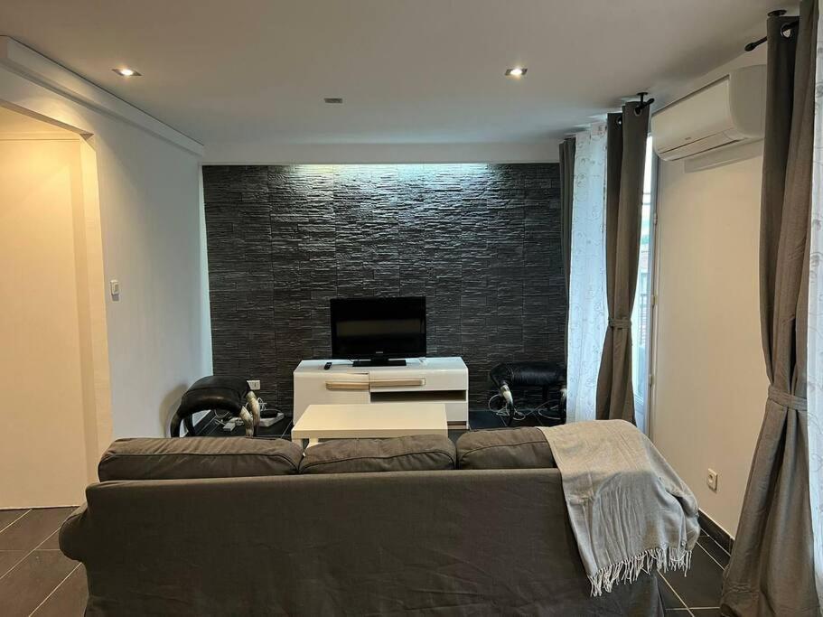 Appartement Grand Climatise Et Fonctionnel Marseille