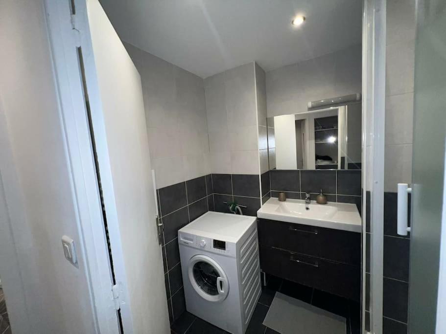 Grand Climatise Et Fonctionnel Appartement
